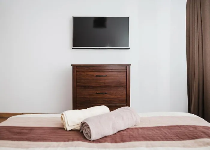 View With Free Parking דירה